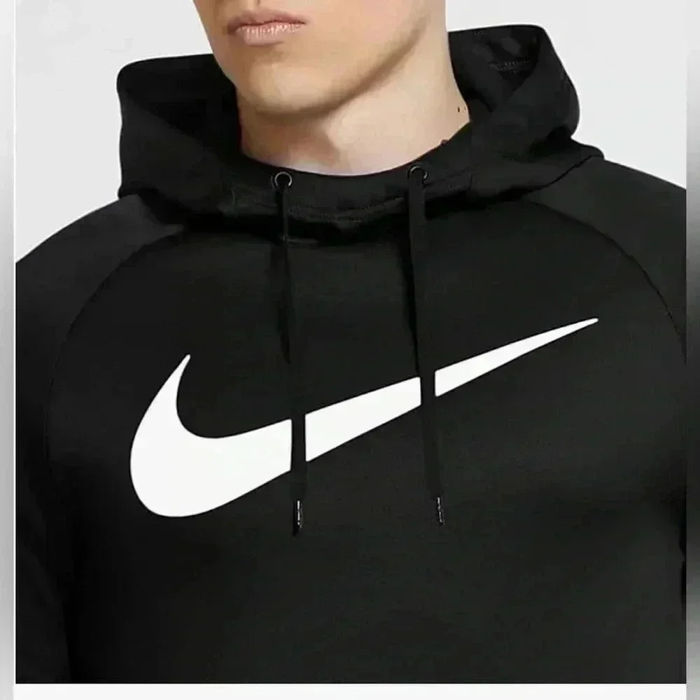 Nike Men's Therma Swoosh Hoodie size Medium very soft in the inside NWT